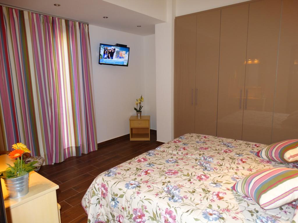 Dassia Beach Pension Extérieur photo