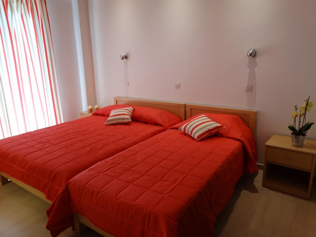 Dassia Beach Pension Extérieur photo