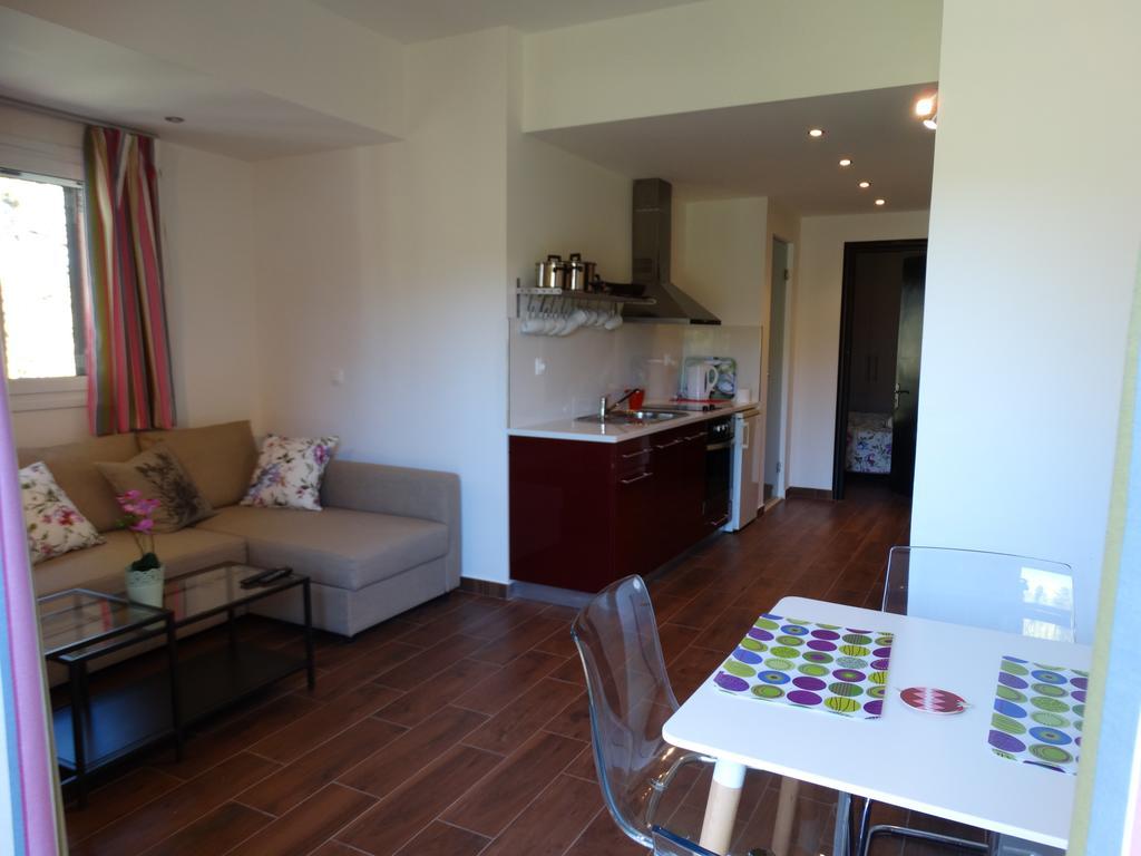 Dassia Beach Pension Chambre photo