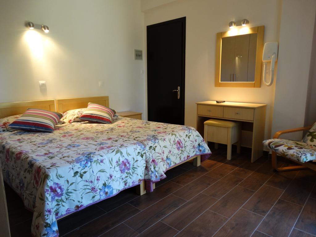 Dassia Beach Pension Chambre photo