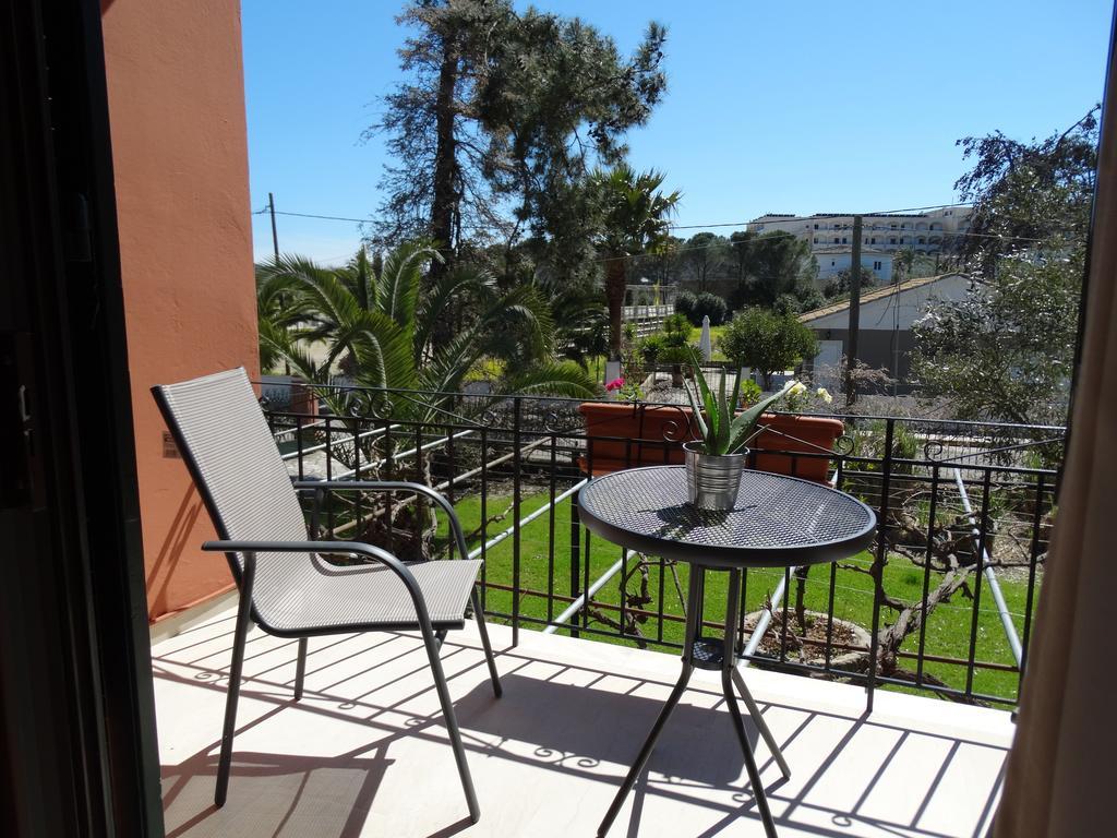 Dassia Beach Pension Chambre photo