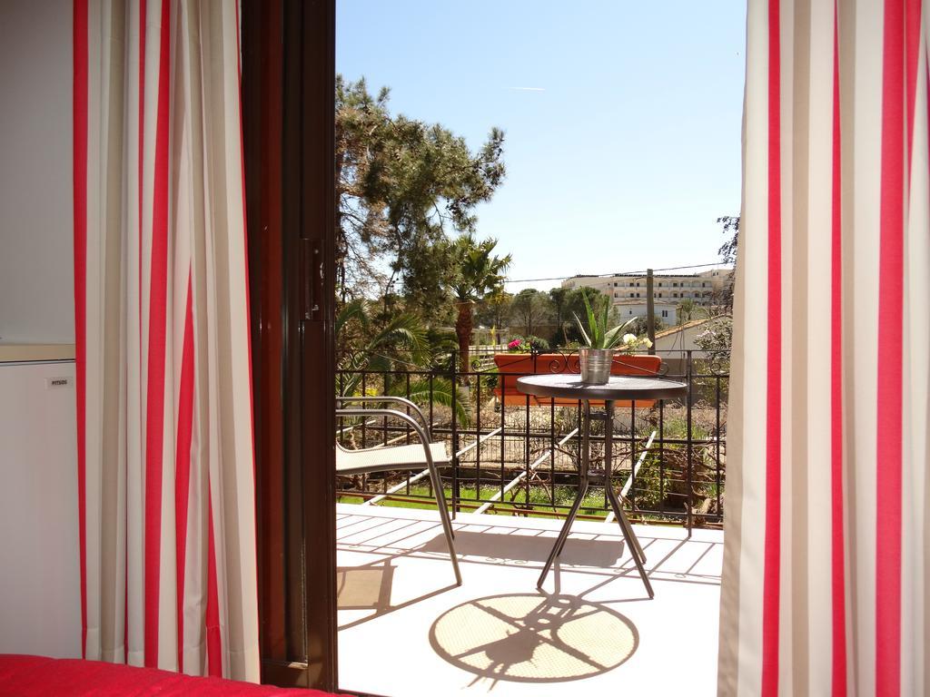 Dassia Beach Pension Chambre photo