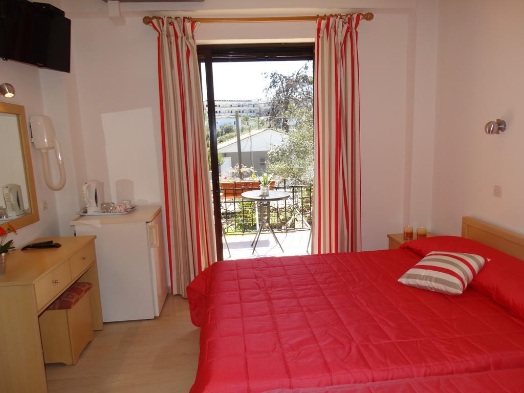 Dassia Beach Pension Chambre photo
