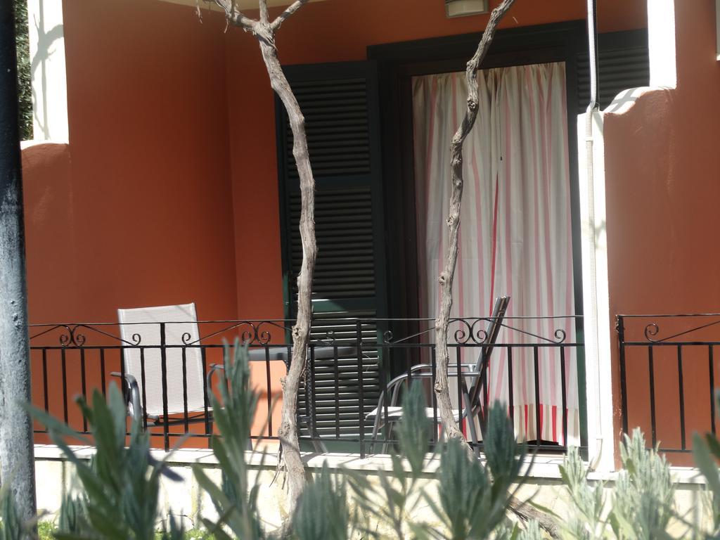 Dassia Beach Pension Extérieur photo