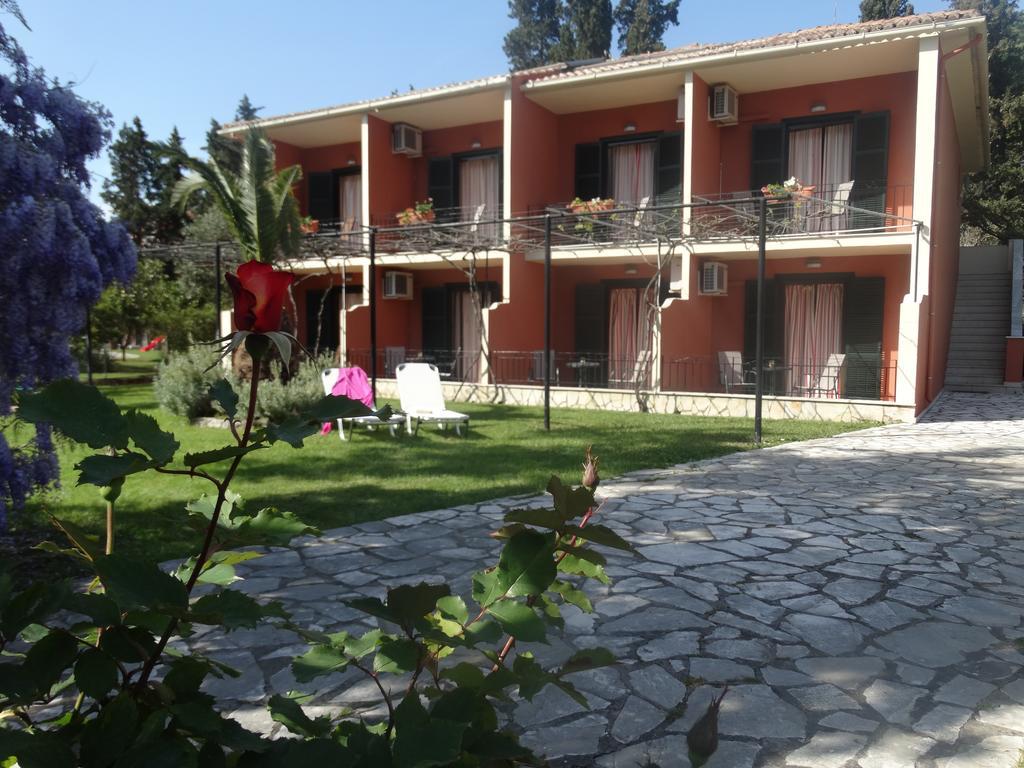 Dassia Beach Pension Extérieur photo
